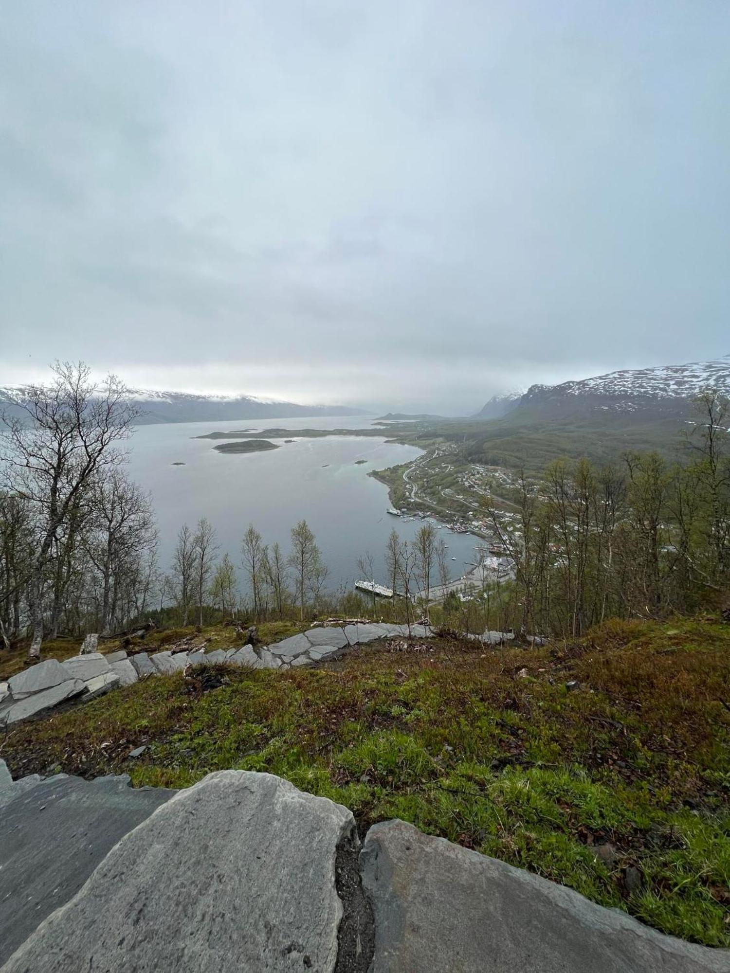 Lyngen Apartments Lyngseidet Eksteriør bilde