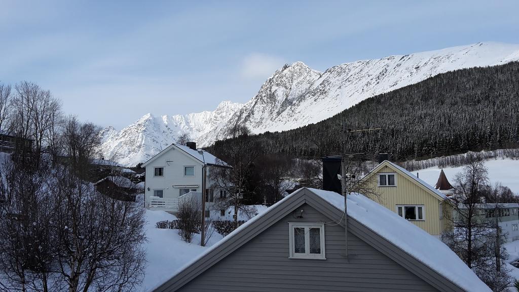 Lyngen Apartments Lyngseidet Rom bilde