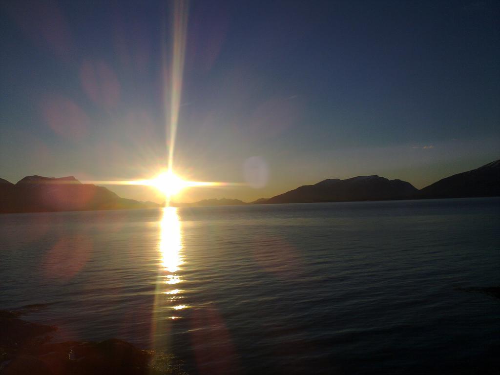 Lyngen Apartments Lyngseidet Eksteriør bilde
