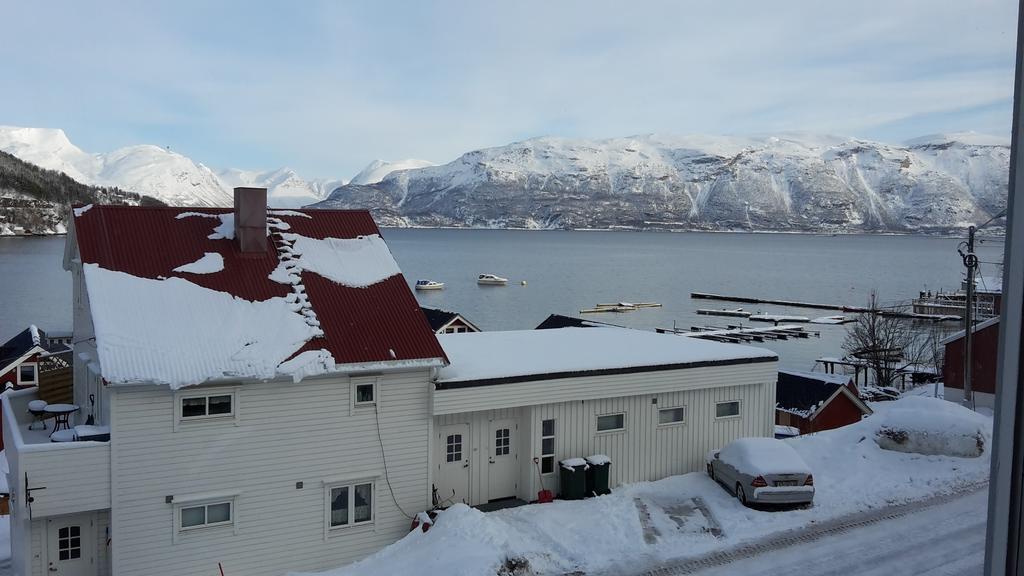 Lyngen Apartments Lyngseidet Rom bilde